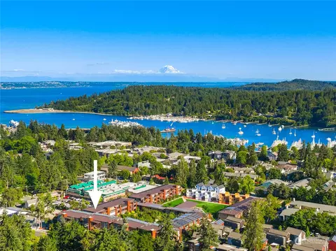 465 Ambrose Ln NW #D301, Bainbridge Island, WA 98110