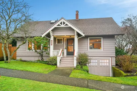 2703 NE 68th St, Seattle, WA 98115