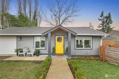 1717 S Shelton St #A, Seattle, WA 98108