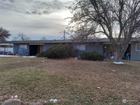 405 407 Biggs Dr NE, Moses Lake, WA 98837