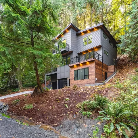 16 Canyon Ct, Bellingham, WA 98229