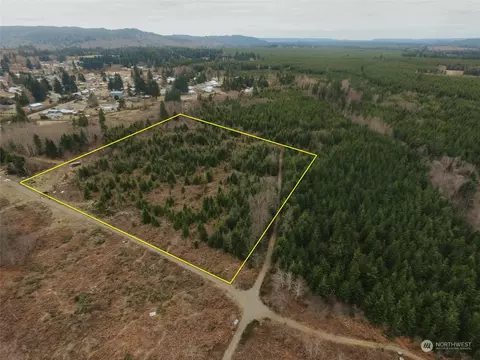 999 Bogachiel Way Ave, Forks, WA 98331