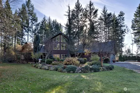 140 E Johns Creek Dr, Shelton, WA 98584