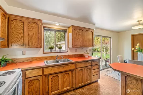 24204 2nd Pl W, Bothell, WA 98021 photo 13