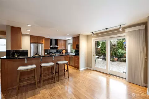 Kitchen - 621 29th Ave E, Seattle, WA 98112 photo 4 of 5