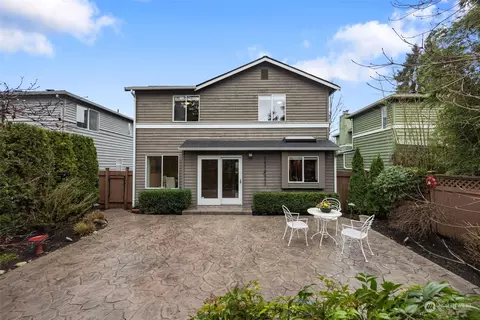 Exterior - 621 29th Ave E, Seattle, WA 98112 photo 7 of 11