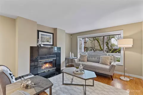 Living - 621 29th Ave E, Seattle, WA 98112 photo 2 of 5