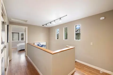 Entry Way - 621 29th Ave E, Seattle, WA 98112 photo 2 of 2