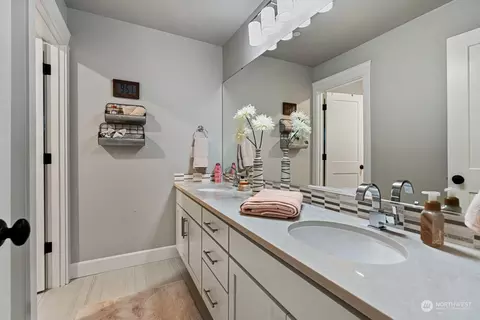 10816 NE 193rd St, Bothell, WA 98011 photo 26