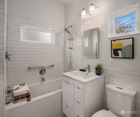 1158 15th Ave E, Seattle, WA 98112 photo 26