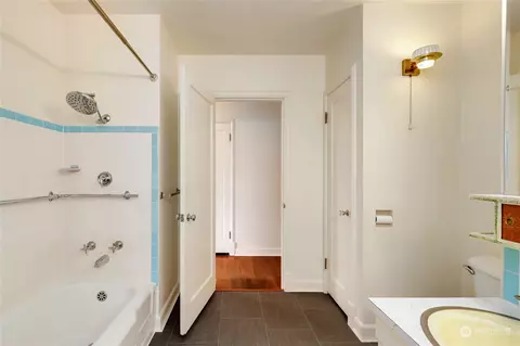 2402 E 16th St, Bremerton, WA 98310 photo 20