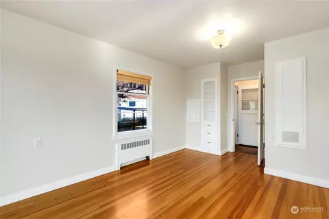 2402 E 16th St, Bremerton, WA 98310 photo 10