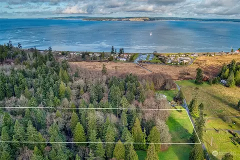 37975 Hillview Ln NE, Hansville, WA 98340