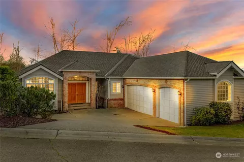 8615 113th Ave SE, Newcastle, WA 98056