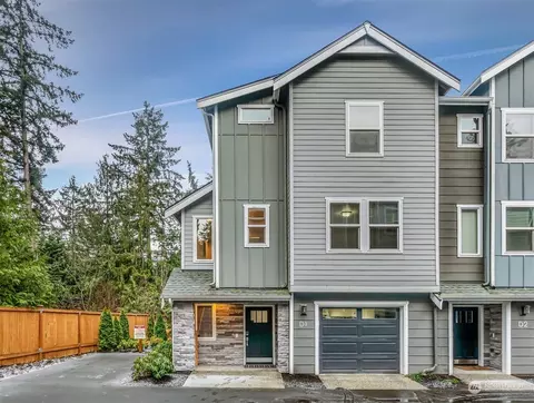 18901 12th Pl W #D1, Lynnwood, WA 98036