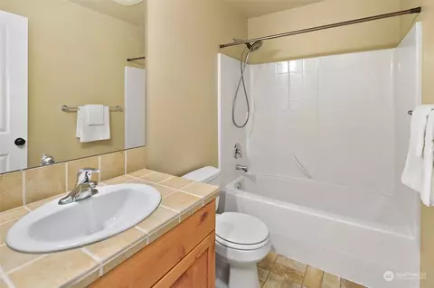 126 25th Ave E #C, Seattle, WA 98112 photo 31