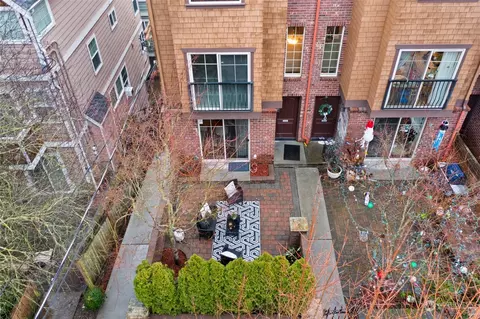 126 25th Ave E #C, Seattle, WA 98112 photo 32