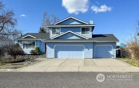 1289 SE Independence Dr, College Place, WA 99324