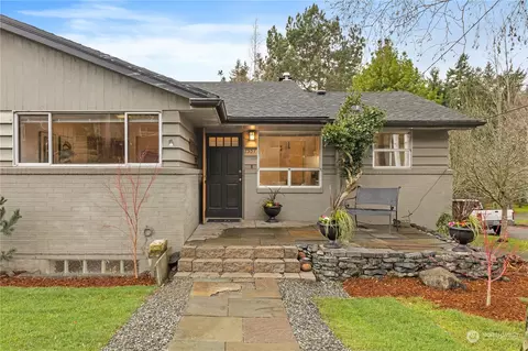 7551 46th Ave SW, Seattle, WA 98136