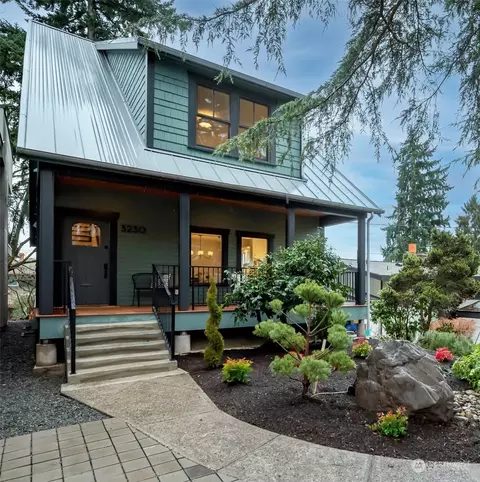 3230 25th Ave W, Seattle, WA 98199