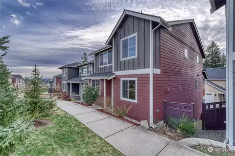 1014 Sedonia St, Bremerton, WA 98310