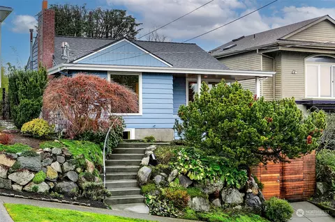2440 W Boston St, Seattle, WA 98199