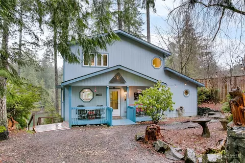 171 E Orchard Beach Dr, Grapeview, WA 98546