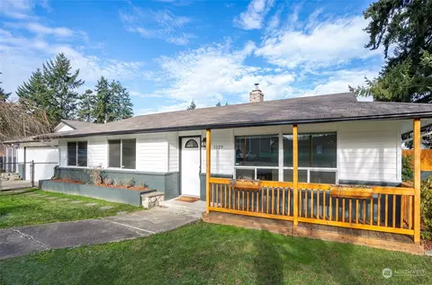 1229 E 67th St, Tacoma, WA 98404