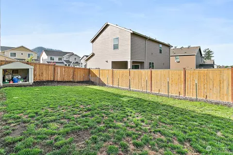 1089 Bondgard Ave E, Enumclaw, WA 98022 photo 25
