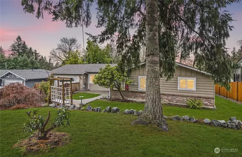 12708 Robinhood Ln, Snohomish, WA 98290