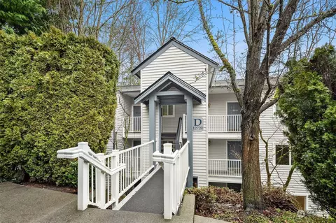 12720 NE 10th Pl #D102, Bellevue, WA 98005