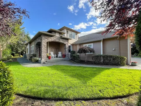 30 Mount Baker Dr, Sequim, WA 98382