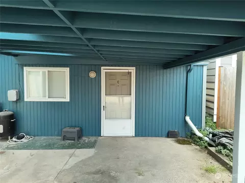 Exterior - 1902 Rockefeller Ave, Everett, WA 98201 photo 6 of 6