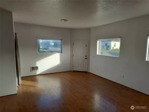 Other - 1902 Rockefeller Ave, Everett, WA 98201 photo 2 of 5
