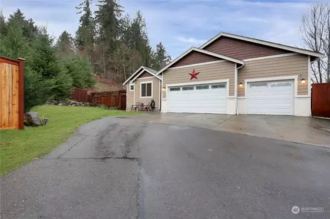 10802 168th Ave E, Lake Tapps, WA 98391