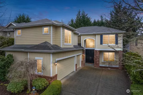 2916 256th Ct SE, Sammamish, WA 98075