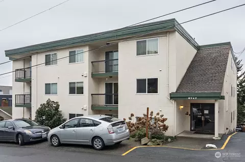 8747 Phinney Ave N #3, Seattle, WA 98103