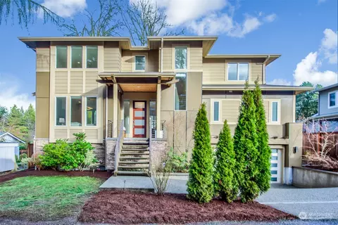 12722 NE 80th Ln, Kirkland, WA 98033