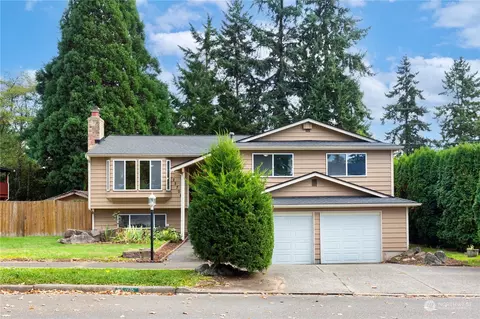 25706 35th Pl S, Kent, WA 98032