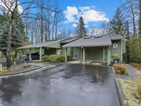 13217 SE 256th St #D4, Kent, WA 98042
