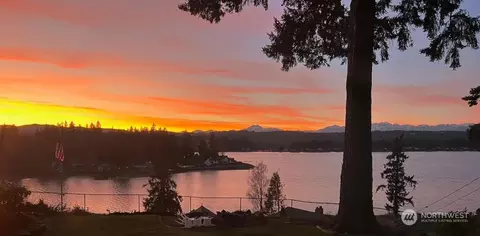 1301 NW Swiftshore Ct, Bremerton, WA 98312