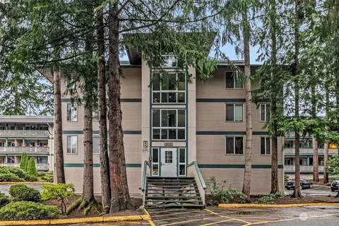 5620 200th St SW #A314, Lynnwood, WA 98036