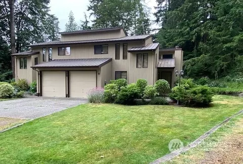 Exterior - 923 57th St SE, Everett, WA 98203 photo 3 of 7