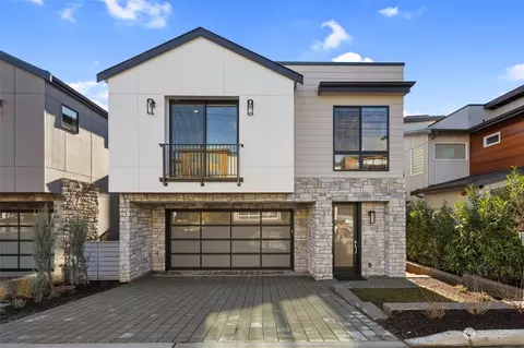 213 3rd Ave S, Kirkland, WA 98033