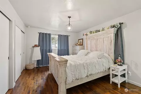 Bedroom - 529 Ostman Rd, Raymond, WA 98577 photo 1 of 5