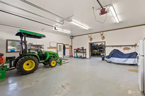 Exterior - 529 Ostman Rd, Raymond, WA 98577 photo 8 of 13