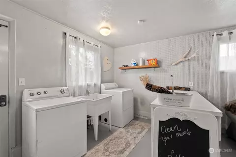 Other - 529 Ostman Rd, Raymond, WA 98577 photo 2 of 5