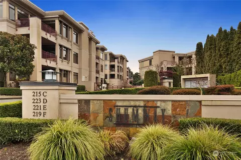 219 5th Ave S #F101, Kirkland, WA 98033