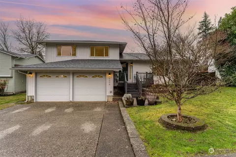 3206 SE 20th Ct, Renton, WA 98058