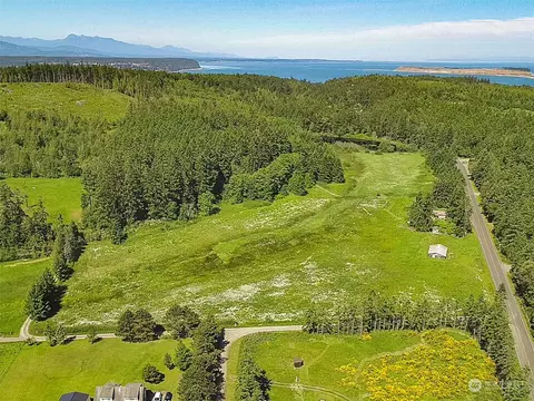 96 Shorts Ln, Port Townsend, WA 98368